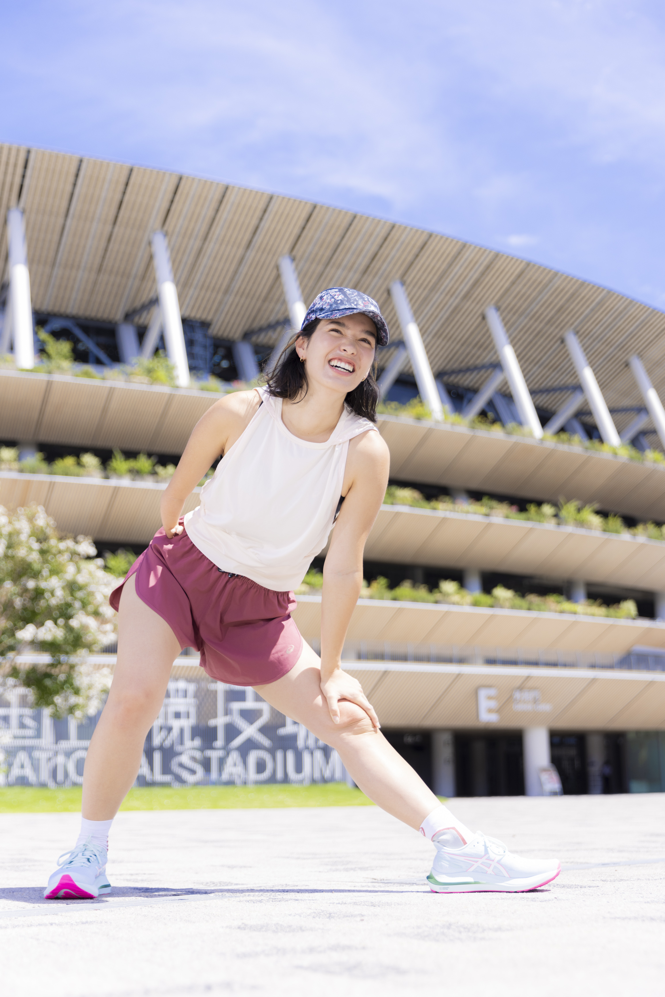 東京レガシーハーフマラソン2023 公式プログラムの表紙撮影時の様子